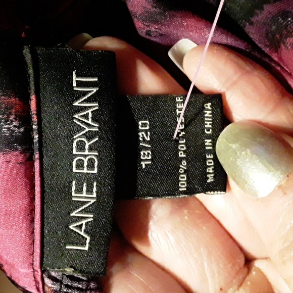 Lane Bryant Vibrant Floral Blouse in size 18. - Picture 6 of 7